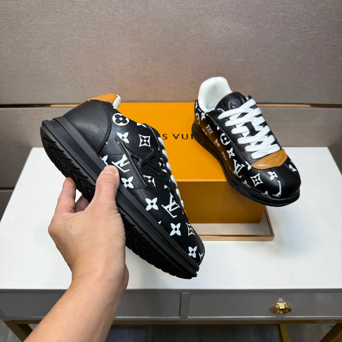 Men's men's shoes 💰pp560 [LV～] Men's casual shoes 2025z cabinet sales simultaneously 🔶Size: 38-44 #️⃣ 🔷5 colors🔜The upper is made of multi-material splicing➕Mesh lining, comfortable and breathable, sole: original comfortable and wear-resistant outsole, ⚠️real thing📱photographed🎬real thing is better📢📢📢